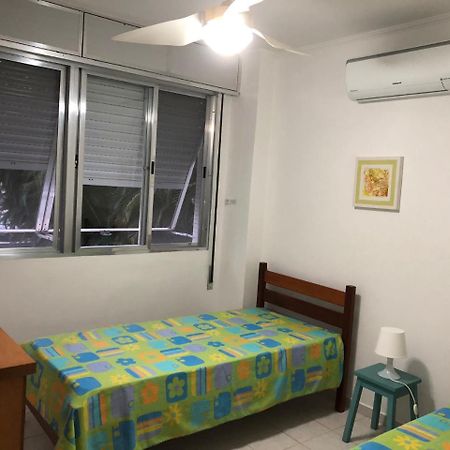 Apto Com Ar Condicionado A 200 M Da Praia - Atras Do Shopping Enseada Apartment Guaruja Ngoại thất bức ảnh