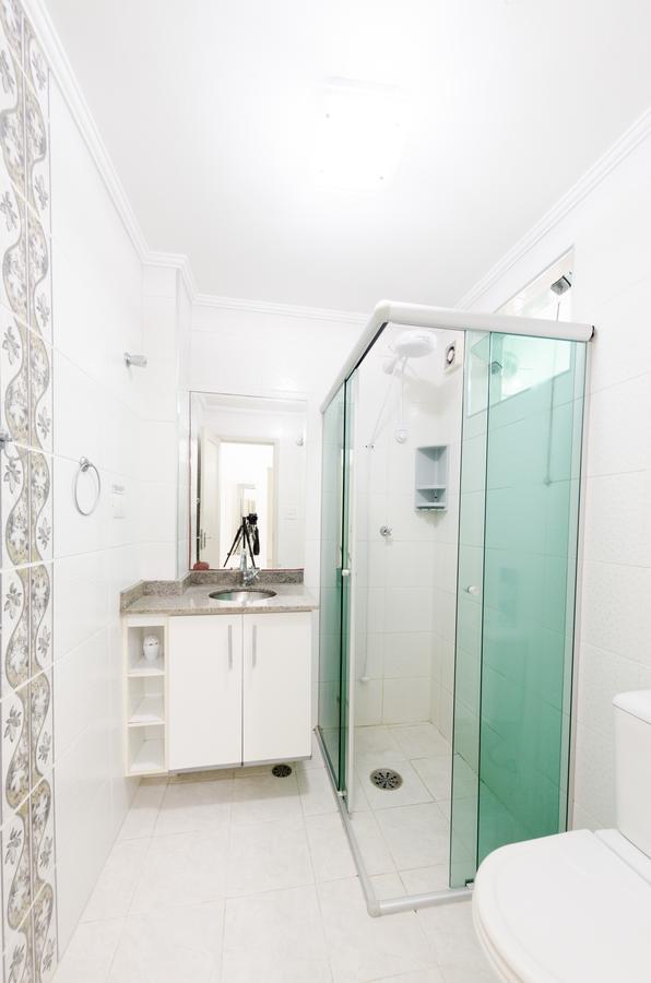 Apto Com Ar Condicionado A 200 M Da Praia - Atras Do Shopping Enseada Apartment Guaruja Ngoại thất bức ảnh